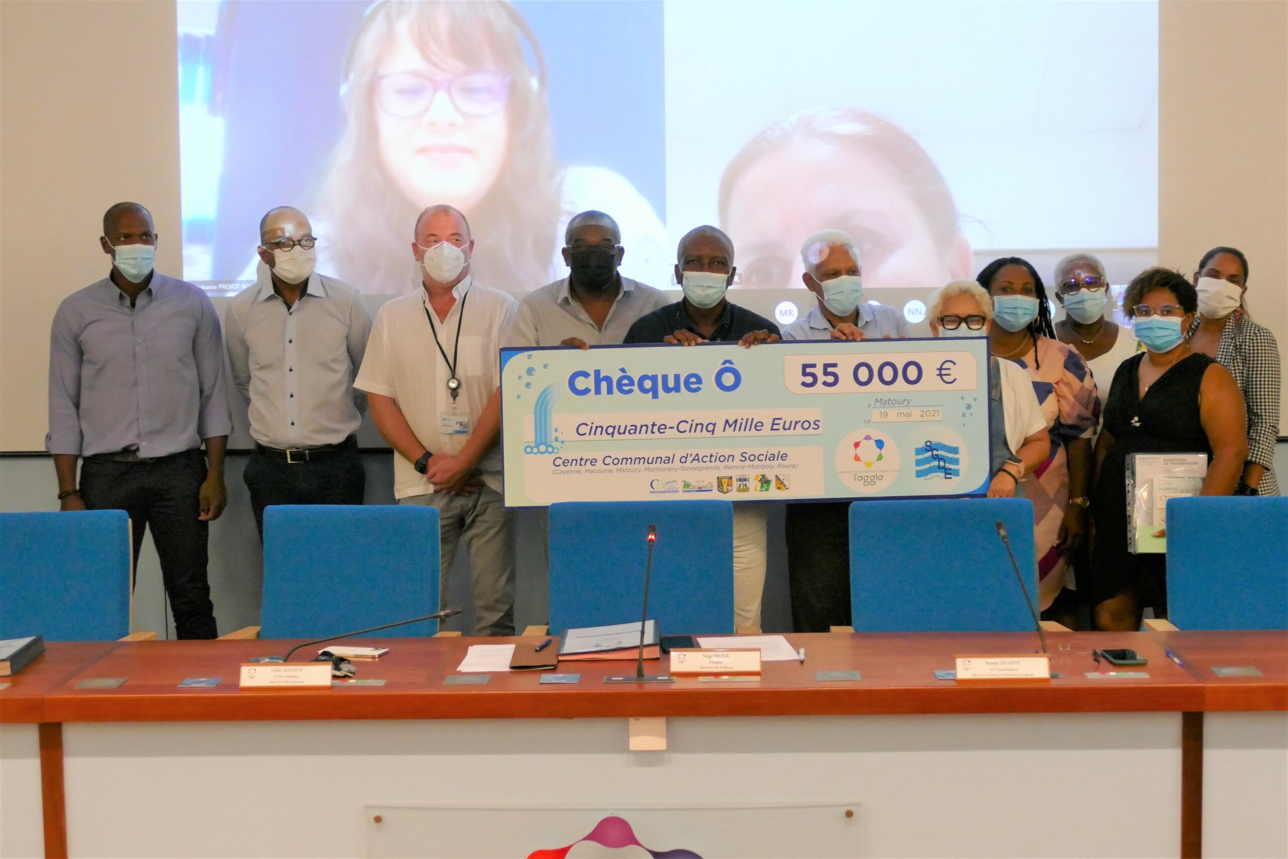 Remise des « Chèques Eau » aux Centres Communaux d’Actions Sociales