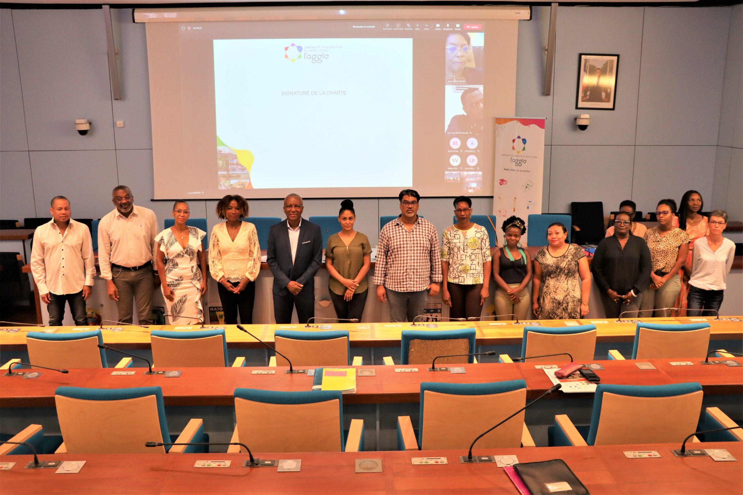Signature officielle de la charte intercommunale de relogement