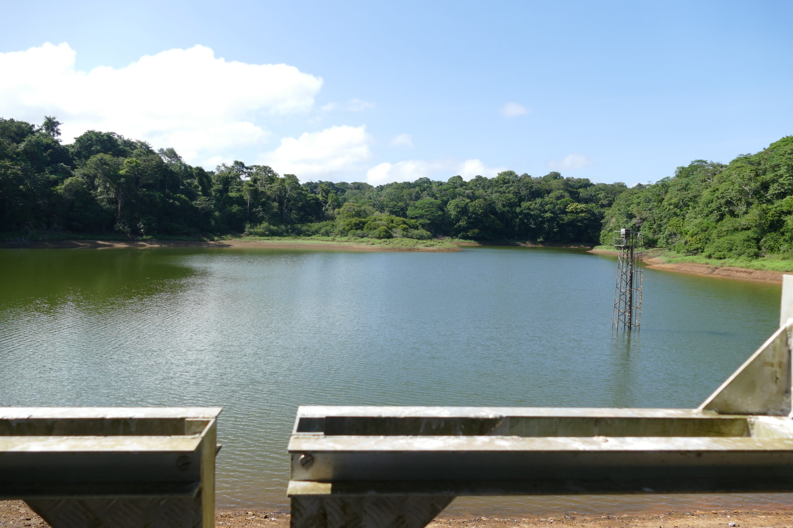 Le lac du Rorota a permis l'adduction en eau potable de la ville de Cayenne dès le XIX siècle